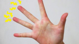 指先がしびれる!薬指、中指がしびれるので病院に…